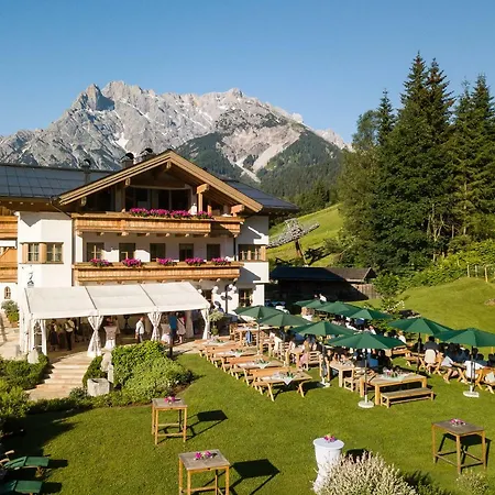 Landhaus Zum Steinbock *